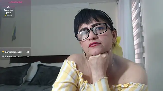 ISABEEL SOFIA01 online show from 01-31-25, 10:31