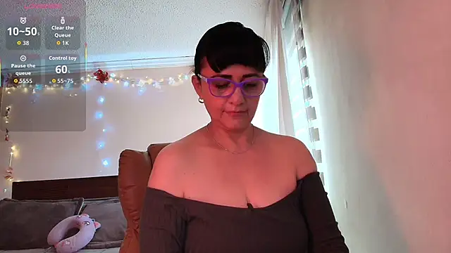 ISABEEL SOFIA01 online show from 03-05-26, 01:29