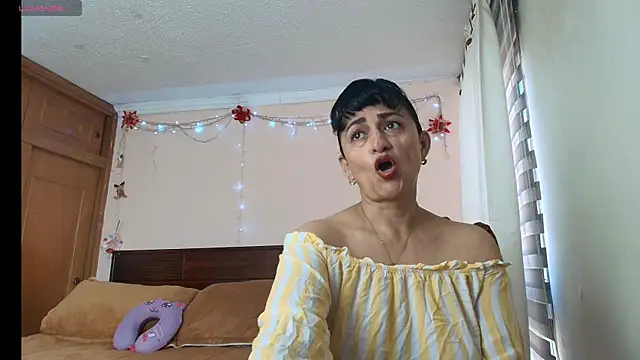 ISABEEL SOFIA01 online show from 05-09-26, 02:22