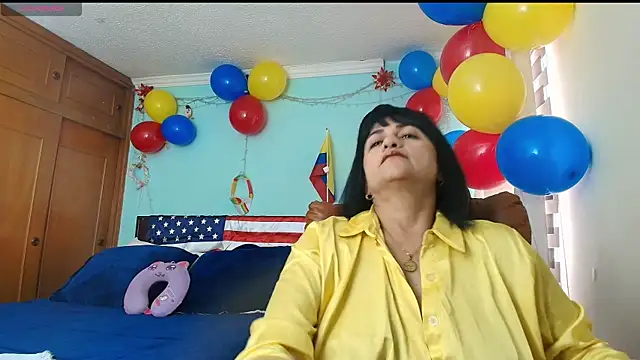 ISABEEL SOFIA01 online show from 06-18-26, 04:55