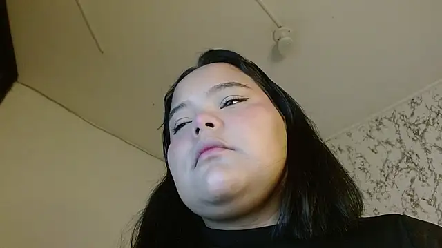 sexychubby    online show from 12-15-25, 06:01