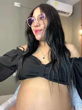 Amandanauty online show from 12-31-24, 04:49