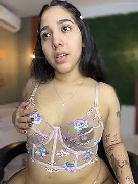 Amandanauty online show from 01-18-26, 05:55