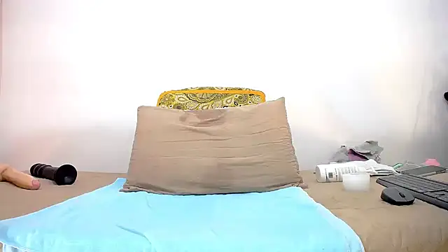 isabella-yumm online show from 12-15-24, 10:26