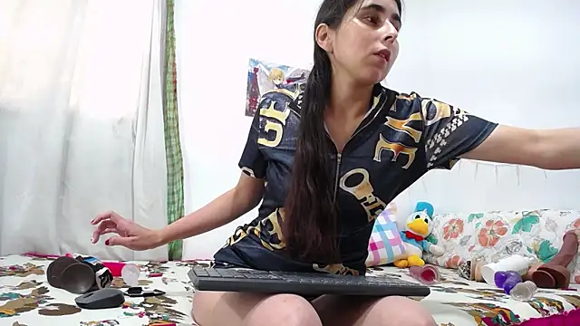 camila camila online show from 03-16-26, 05:39