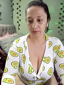 camilalatti online show from 02-02-25, 10:17