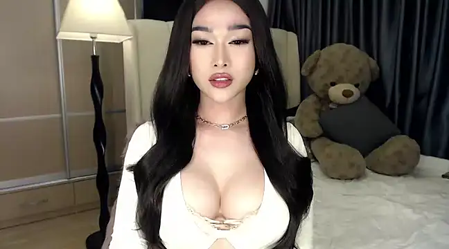 Snapshot of KeenMazikeen69 chatting on 12-11-24, 03:45 KeenMazikeen69 online show from 12-11-24, 03:45