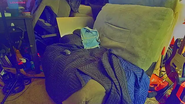 DoMeDoggyDiana online show from 03-26-26, 07:47