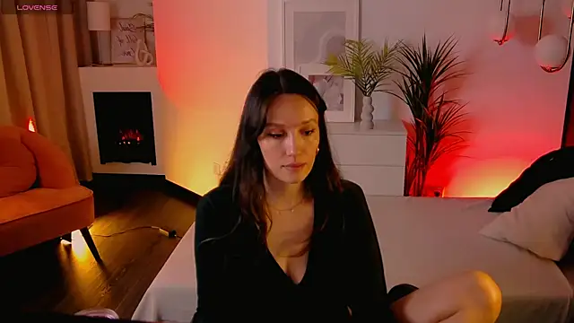 Snapshot of AgnesGoddess chatting on 10-01-25, 07:47 AgnesGoddess online show from 10-01-25, 07:47