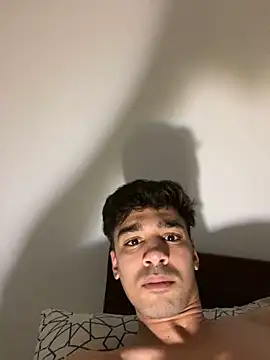 Snapshot of Hermanooooooo chatting on 01-23-25, 03:16 Hermanooooooo online show from 01-23-25, 03:16