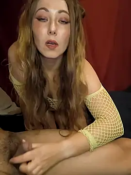 Snapshot of Main_Pleasure chatting on 02-09-25, 03:45 Main Pleasure online show from 02-09-25, 03:45