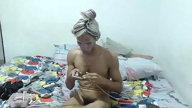 Snapshot of -Anarka- chatting on 04-12-26, 12:04 -Anarka- online show from 04-12-26, 12:04