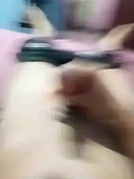 Snapshot of Emanuel45js chatting on 02-18-25, 02:27 Emanuel45js online show from 02-18-25, 02:27