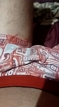 Snapshot of Emanuel45js chatting on 02-27-25, 10:59 Emanuel45js online show from 02-27-25, 10:59