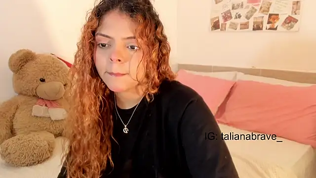 ValienteGirl  online show from 10-17-25, 01:20