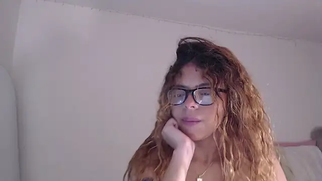 Snapshot of ValienteGirl_ chatting on 04-08-26, 01:38 ValienteGirl online show from 04-08-26, 01:38