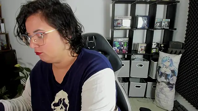 aika-dreams online show from 12-06-24, 11:22