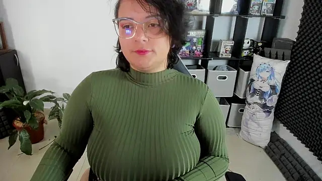 aika-dreams online show from 12-17-24, 12:22