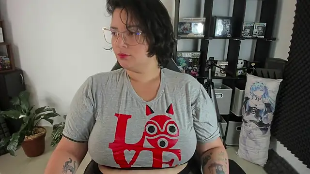 aika-dreams online show from 12-23-24, 01:13