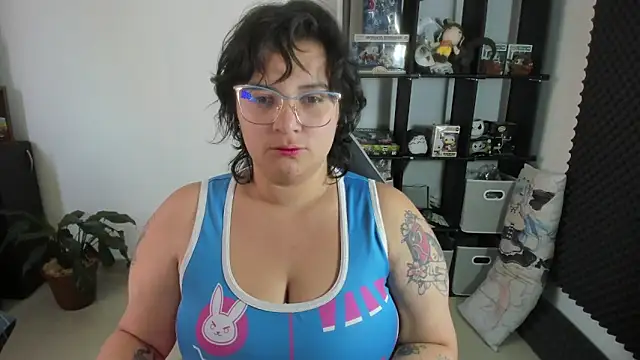 aika-dreams online show from 02-01-25, 01:30