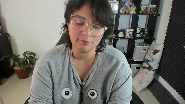 aika-dreams online show from 02-06-25, 04:25