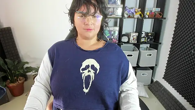 aika-dreams online show from 02-15-25, 03:17