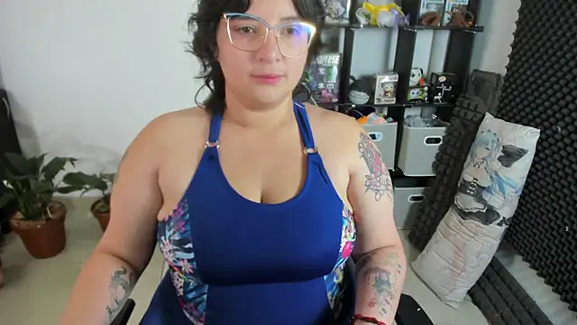 aika-dreams online show from 03-05-25, 12:33