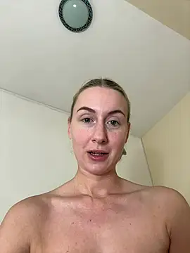CutieEmy online show from 12-31-24, 03:31