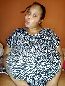 Snapshot of Lovelyboobs01 chatting on 02-14-25, 06:29 Lovelyboobs01 online show from 02-14-25, 06:29