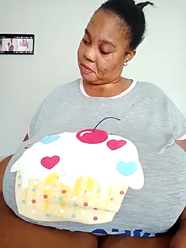 Snapshot of Lovelyboobs01 chatting on 03-05-25, 12:11 Lovelyboobs01 online show from 03-05-25, 12:11