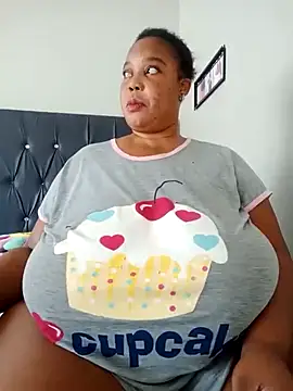 Snapshot of Lovelyboobs01 chatting on 03-06-25, 09:58 Lovelyboobs01 online show from 03-06-25, 09:58