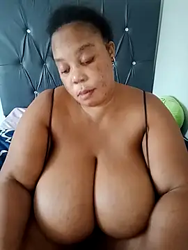 Snapshot of Lovelyboobs01 chatting on 03-10-25, 09:32 Lovelyboobs01 online show from 03-10-25, 09:32