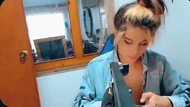 stormytt  online show from 12-18-24, 10:24