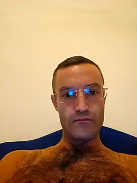 Snapshot of enricso chatting on 09-25-25, 12:53 enricso online show from 09-25-25, 12:53