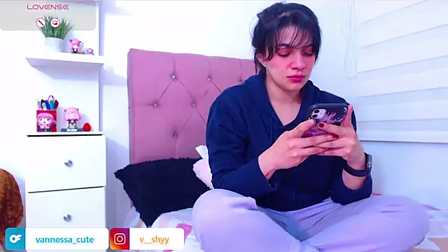 Vannessa  Shy online show from 09-10-25, 10:54