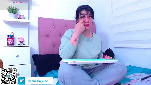 Vannessa  Shy online show from 09-21-25, 10:00