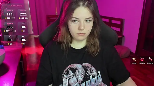 Snapshot of XNirvanaX chatting on 03-19-26, 05:33 XNirvanaX online show from 03-19-26, 05:33