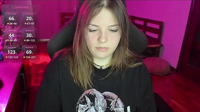 Snapshot of XNirvanaX chatting on 03-23-26, 03:43 XNirvanaX online show from 03-23-26, 03:43