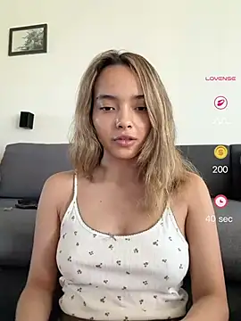 Snapshot of Irina_Grant chatting on 05-01-26, 05:45 Irina Grant online show from 05-01-26, 05:45