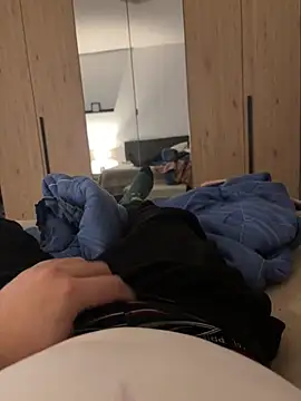 Snapshot of alex21017 chatting on 01-24-25, 09:47 alex21017 online show from 01-24-25, 09:47