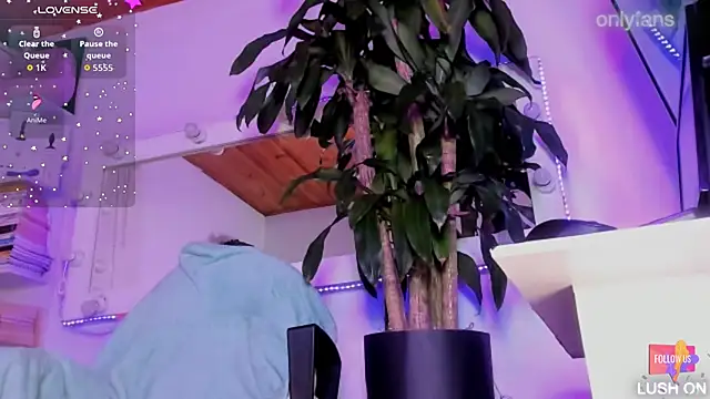  asscutebig  online show from 10-07-25, 05:48