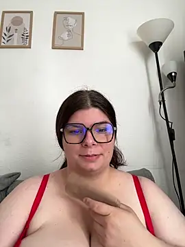 Snapshot of anasexee75 chatting on 06-16-26, 11:35 anasexee75 online show from 06-16-26, 11:35