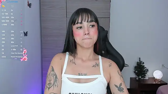 Lizzie corner v online show from 12-03-25, 01:24