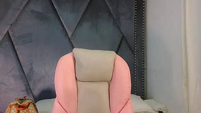 SexyLeilaa online show from 03-09-25, 12:00