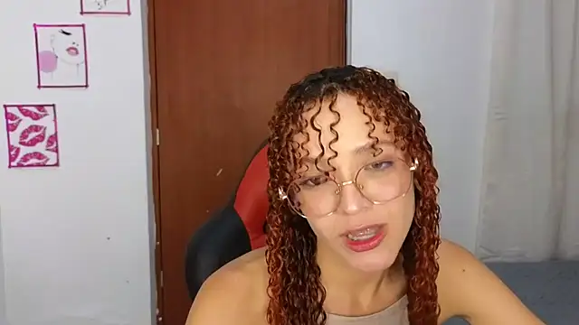 SexyLeilaa online show from 10-29-25, 01:19