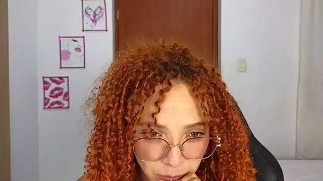 SexyLeilaa online show from 01-09-26, 01:30