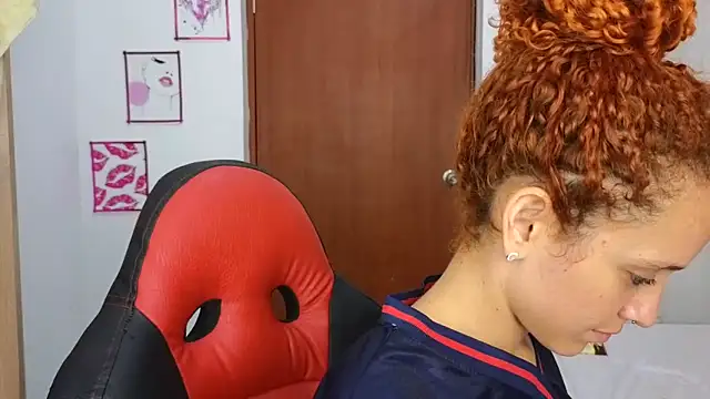 SexyLeilaa online show from 01-16-26, 01:53