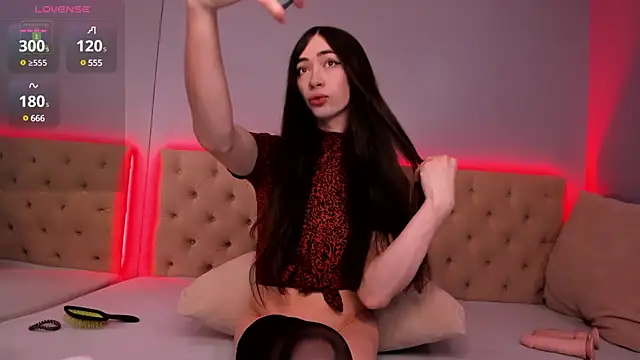 NickieRainer online show from 12-19-24, 04:34