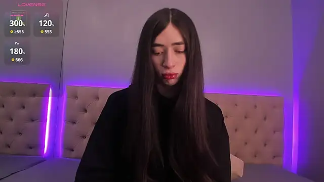 NickieRainer online show from 02-06-25, 02:15