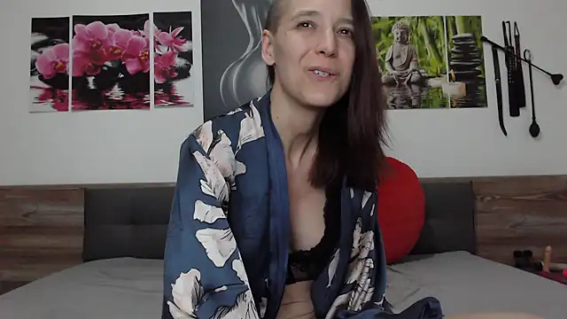 Naschkatze01 online show from 02-13-25, 08:03